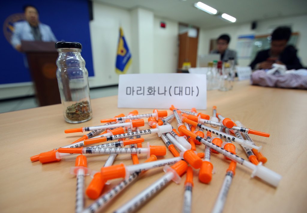 PYH2012092503440001300 P4