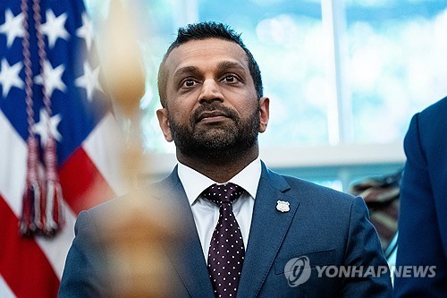 FBI, 이란 보복 위협 속 테러 경계 최고 격상…미·유럽 긴장 확산 1 AKR20260301062800009 01 i
