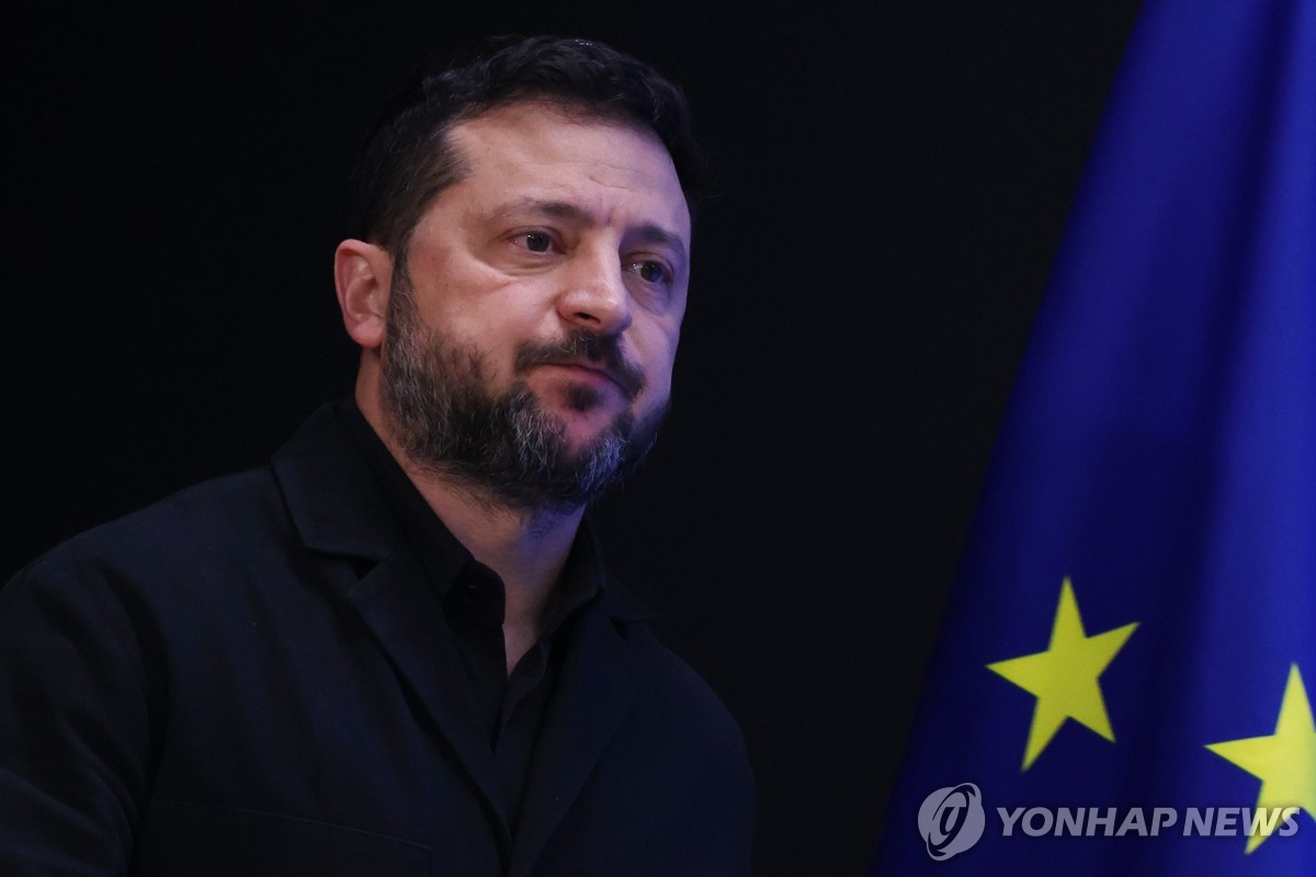패트리엇 요격미사일 지원을 요구한 볼로디미르 젤렌스키 우크라이나 대통령