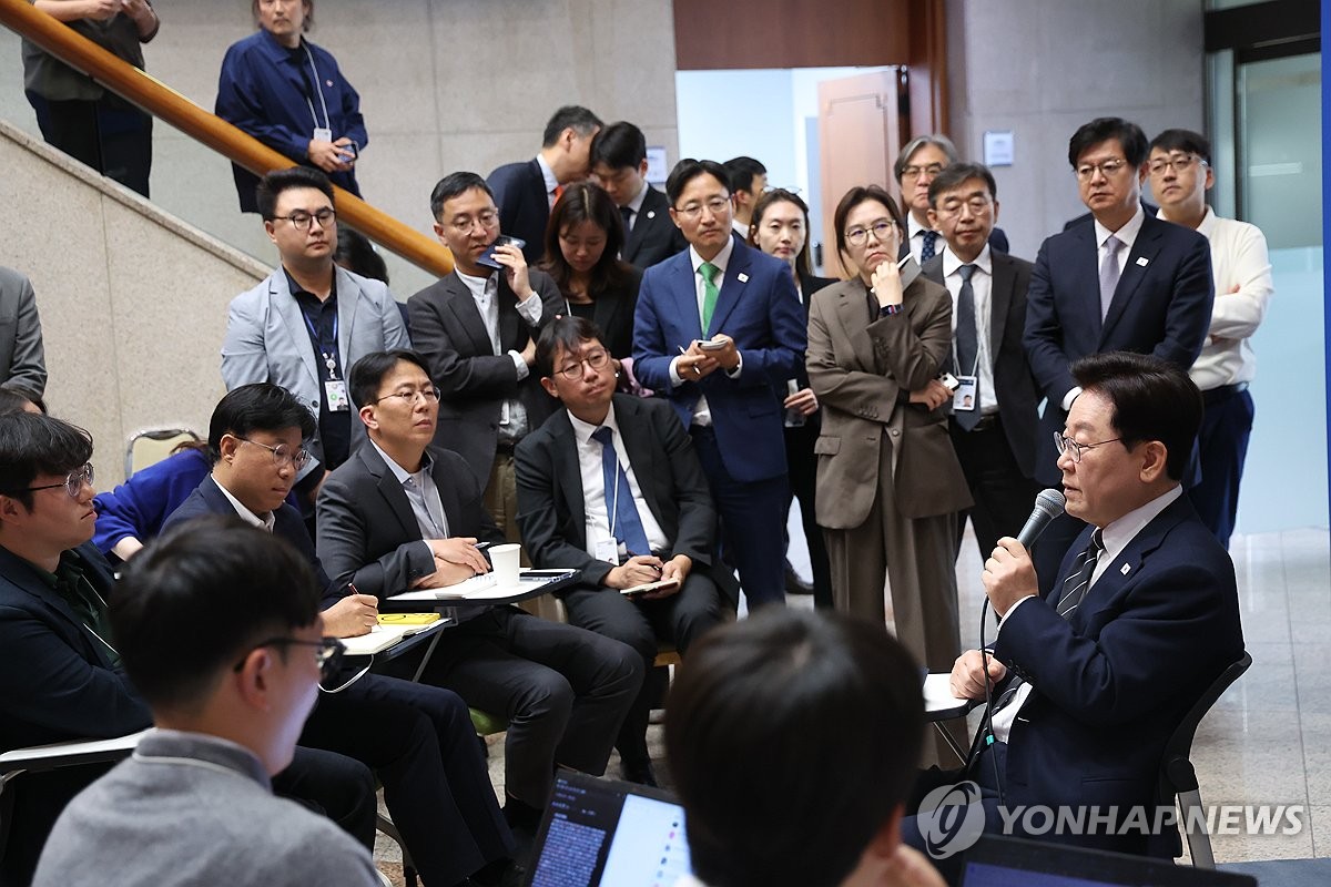 이재명 대통령 춘추관 기자 간담회