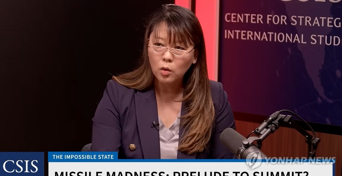 제니 타운 스팀슨센터 선임연구원의 모습이 담긴 CSIS 홈페이지 화면.