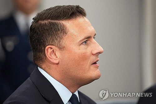 英국방 "전쟁 대비할 시간 1천일 남짓"…러시아 위협 경고 1 웨스 스트리팅 영국 국방장관의 옆모습.